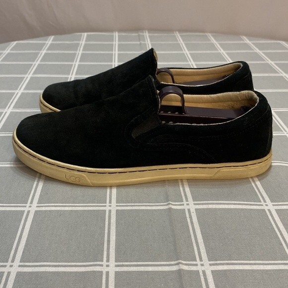 UGG Fierce 1006737 Slip On Sneakers Black Suede Loafers Women’s Size 9 Shoe - Picture 5 of 14